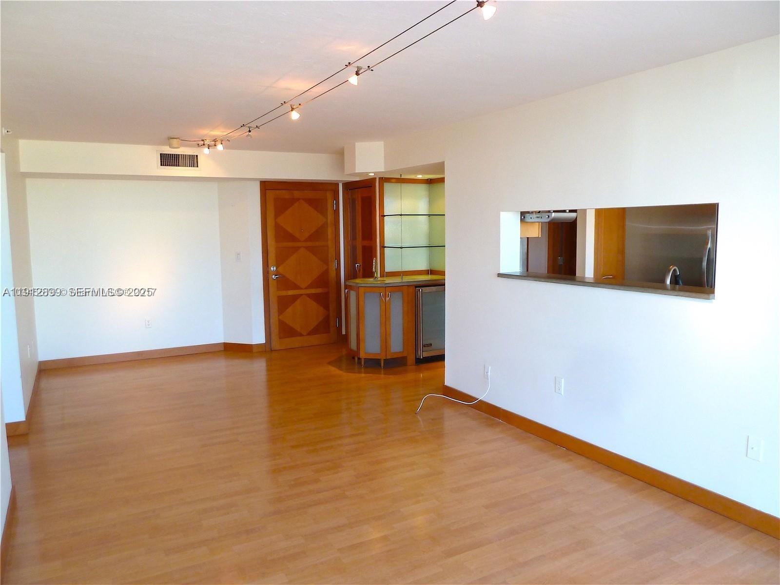 1688 West Avenue 405 — photo 12