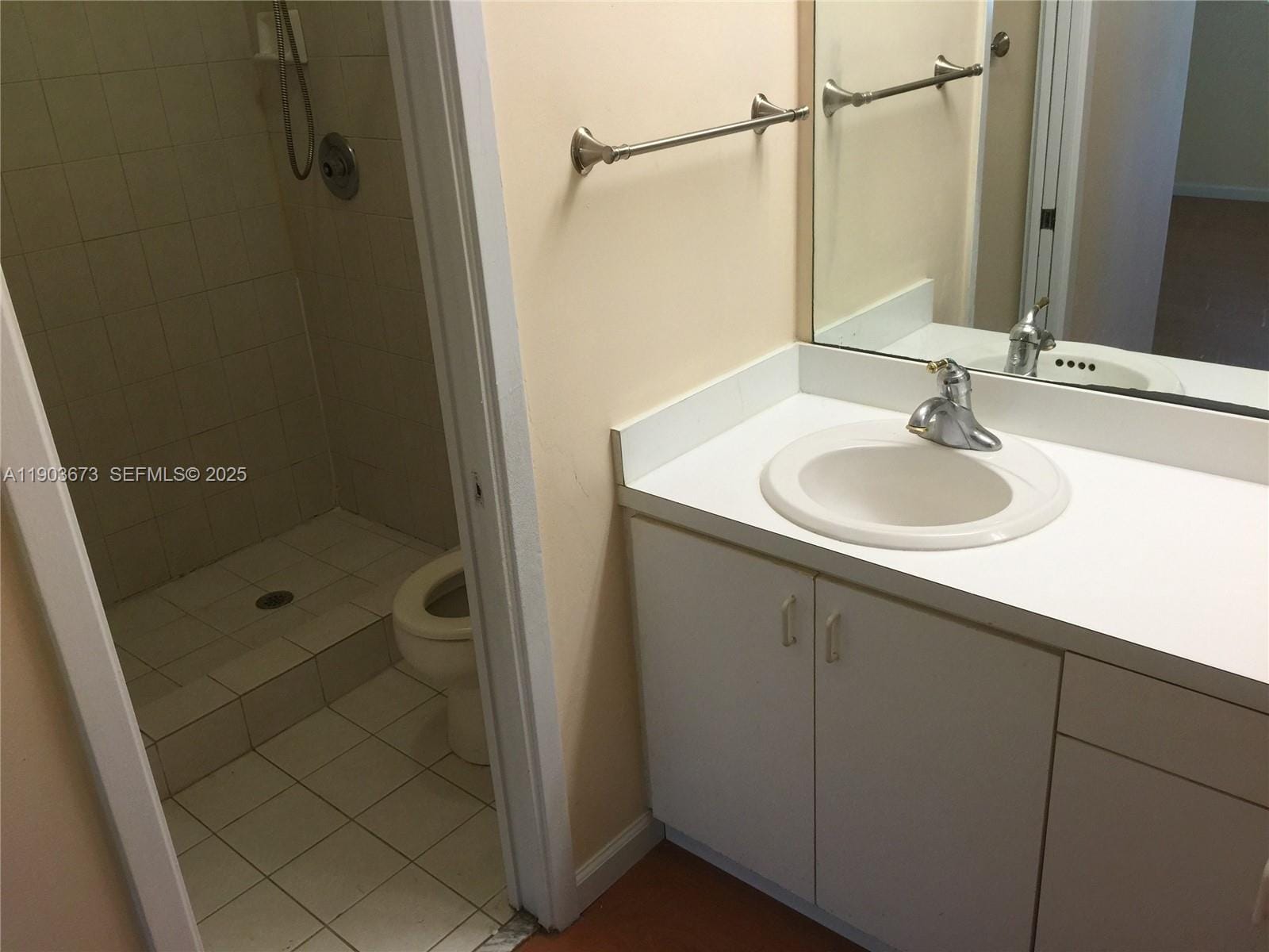 9719 Hammocks Boulevard 208J, Miami, FL 33196 photo 3