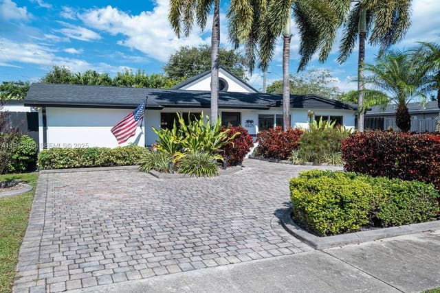 10025 SW 83rd Street, Miami, FL 33173