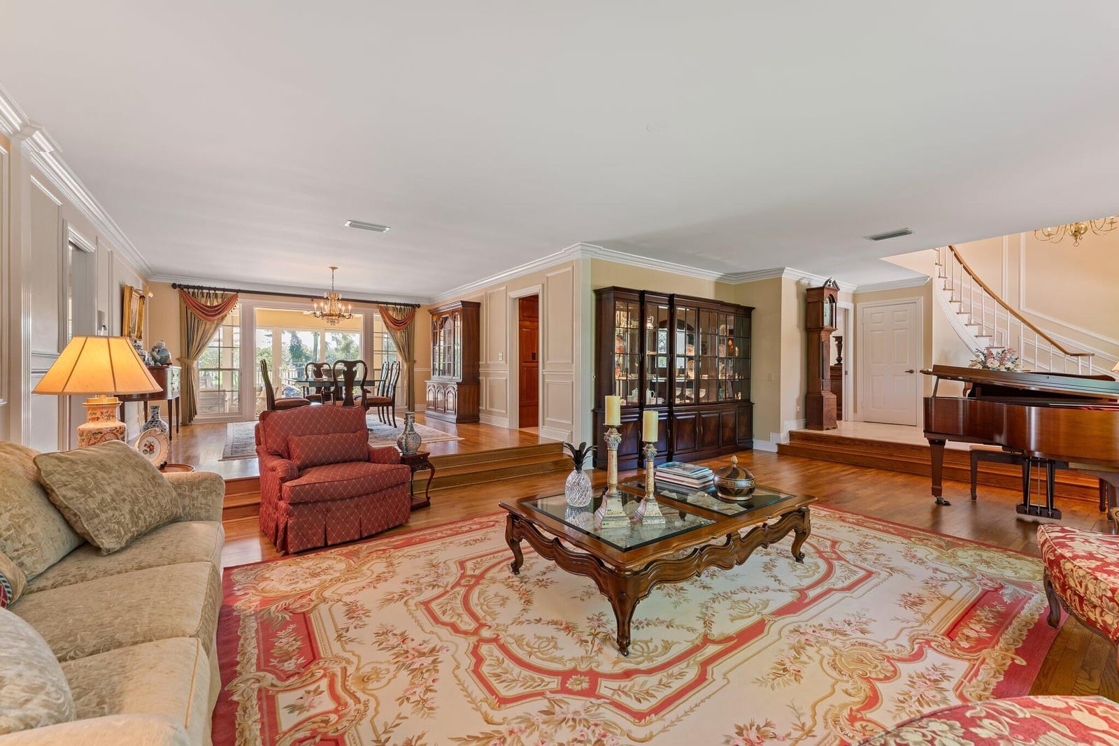 1132 Country Club Drive — photo 8