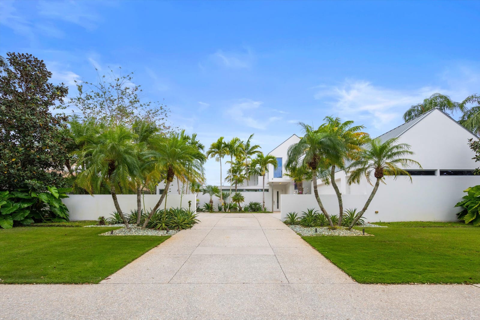 106 Sota Drive, Jupiter, FL 33458