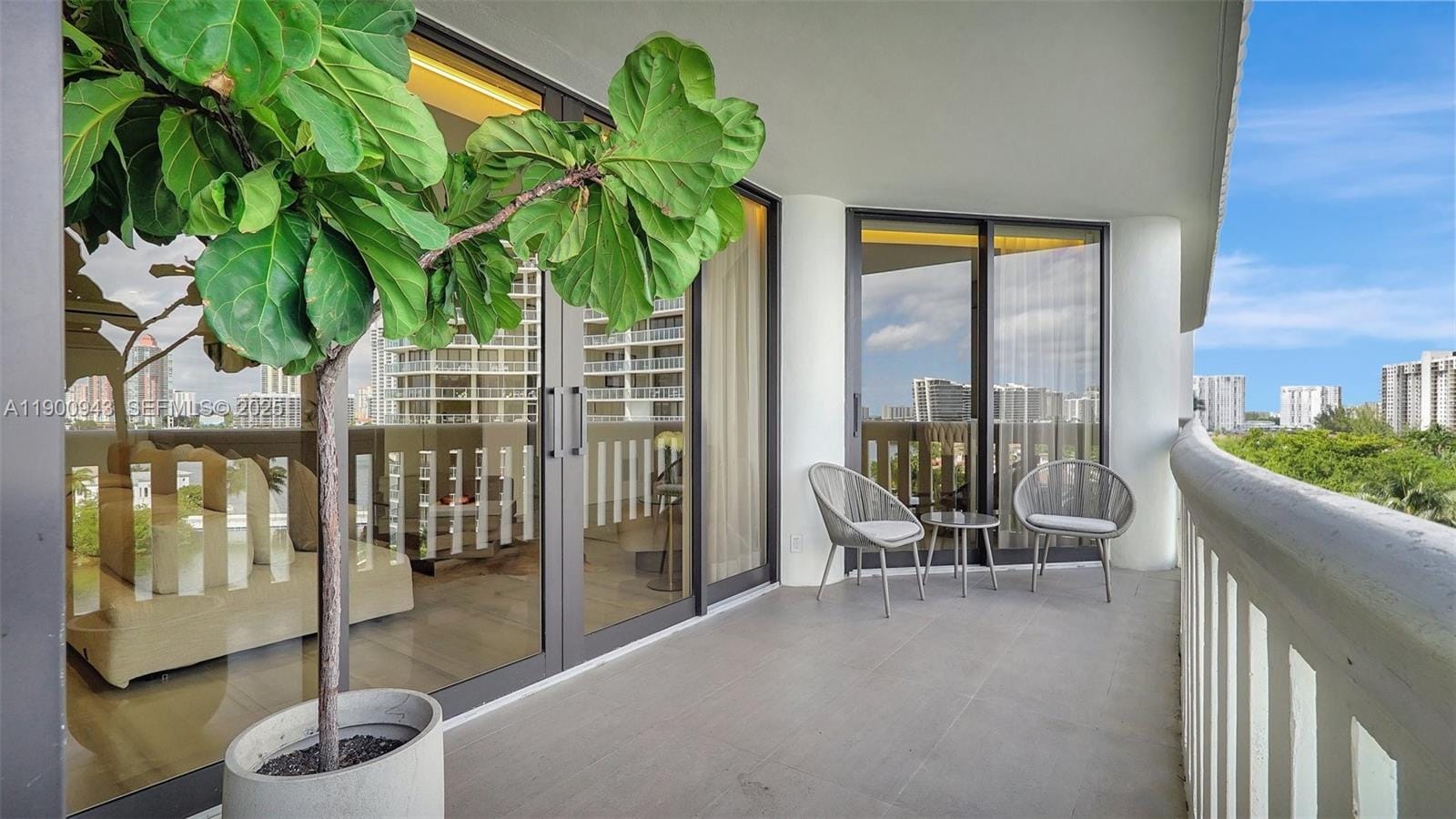3000 Island Boulevard 905, Aventura, FL 33160 photo 8