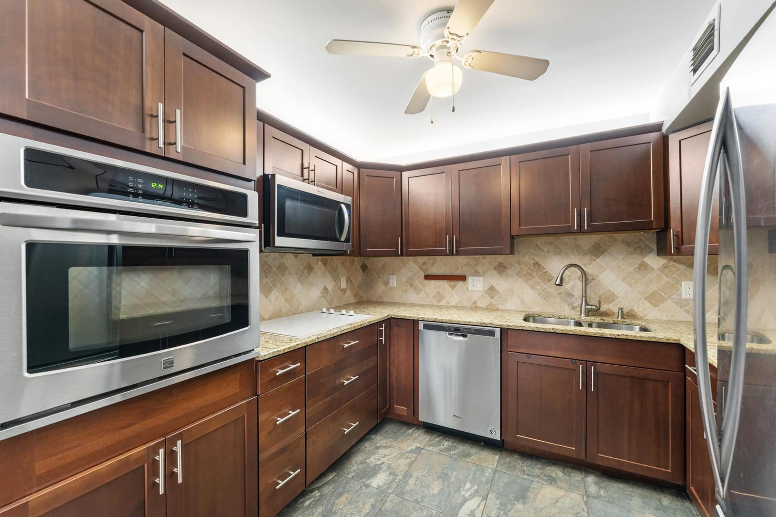202 Wellington A, West Palm Beach, FL 33417 photo 4