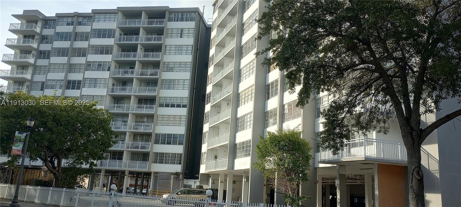 2025 NE 164th Street 806, North Miami Beach, FL 33162 photo 2