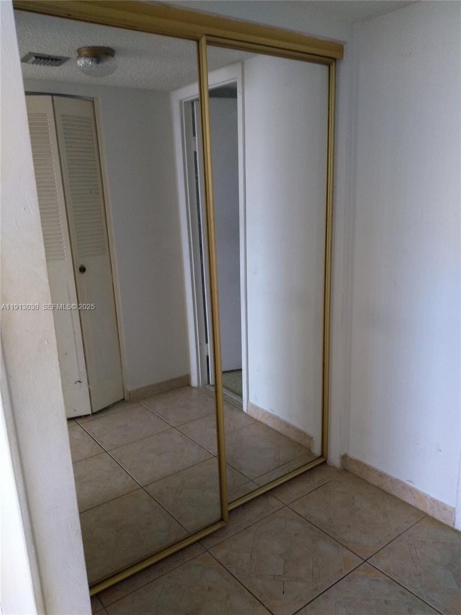 2025 NE 164th Street 806, North Miami Beach, FL 33162 photo 3