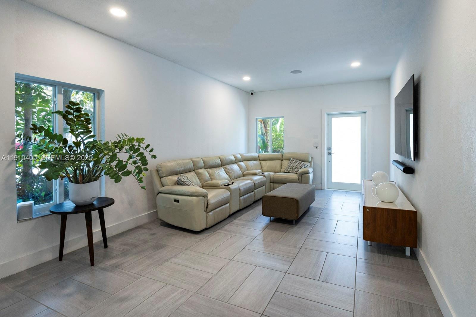 5752 NW 112th Court, Doral, FL 33178 photo 6