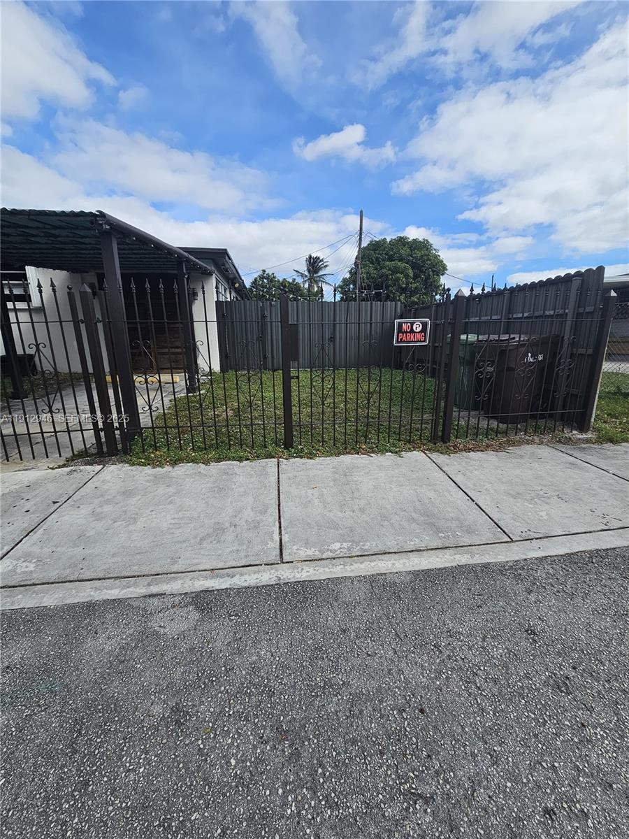 954 SE 1st Street, Hialeah, FL 33010, Hialeah