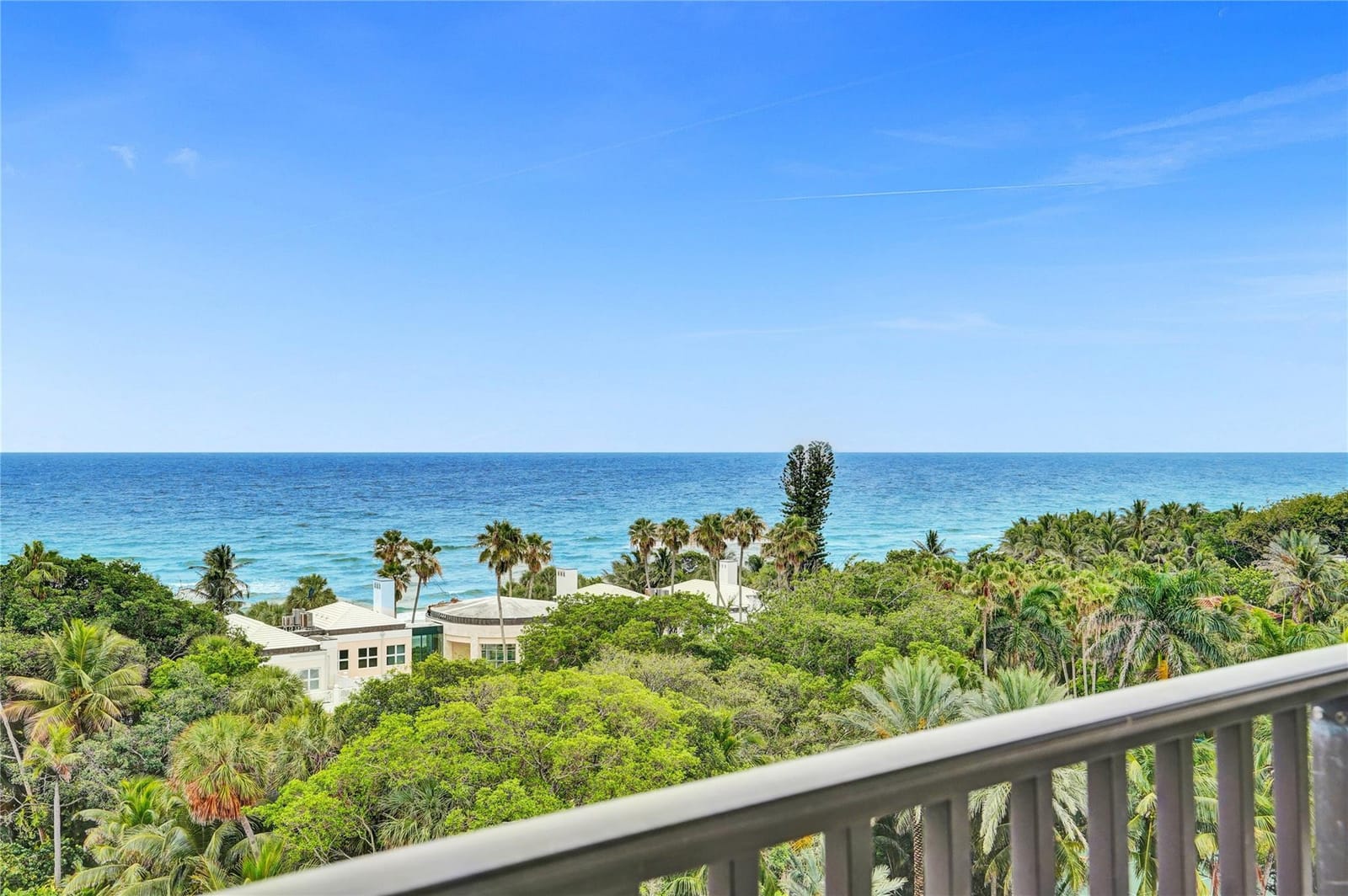 1150 Hillsboro Mile 1016, Hillsboro Beach, FL 33062