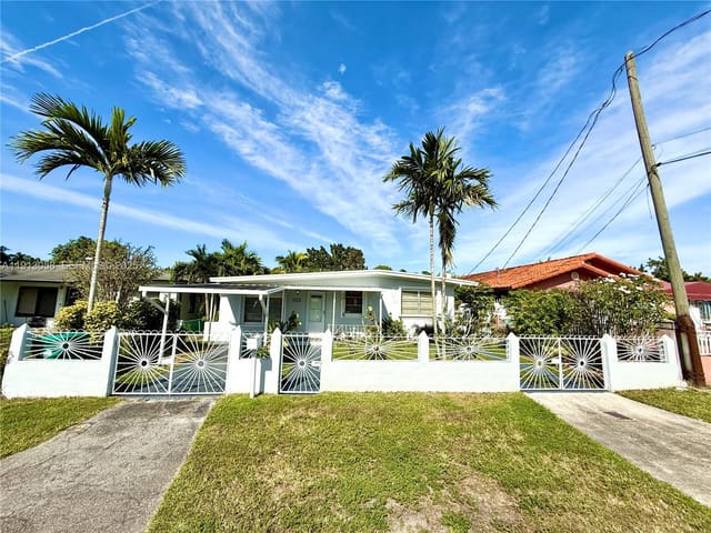 6339 SW 32nd Street, Miami, FL 33155