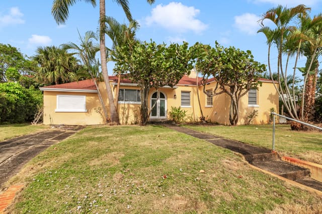 309 Nathan Hale Road, sold in Broadmoor Sec 1, West Palm Beach, FL