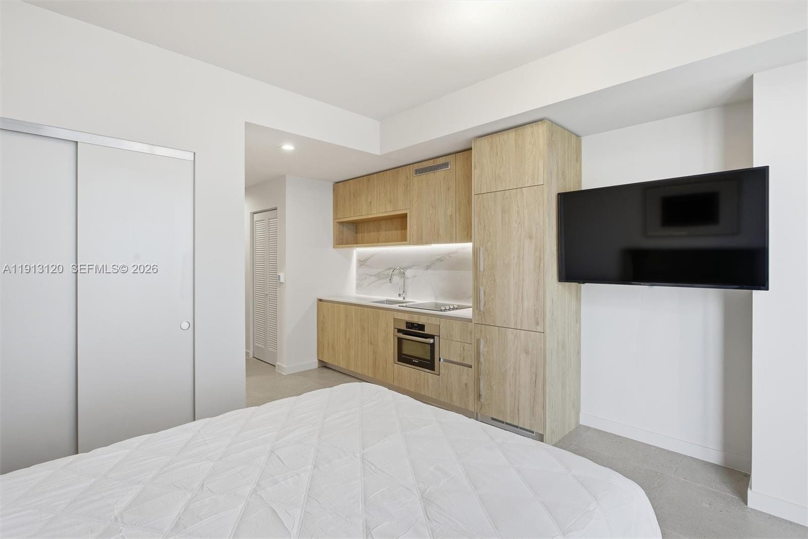 11 NE 6th Street 1906, Miami, FL 33132 photo 13