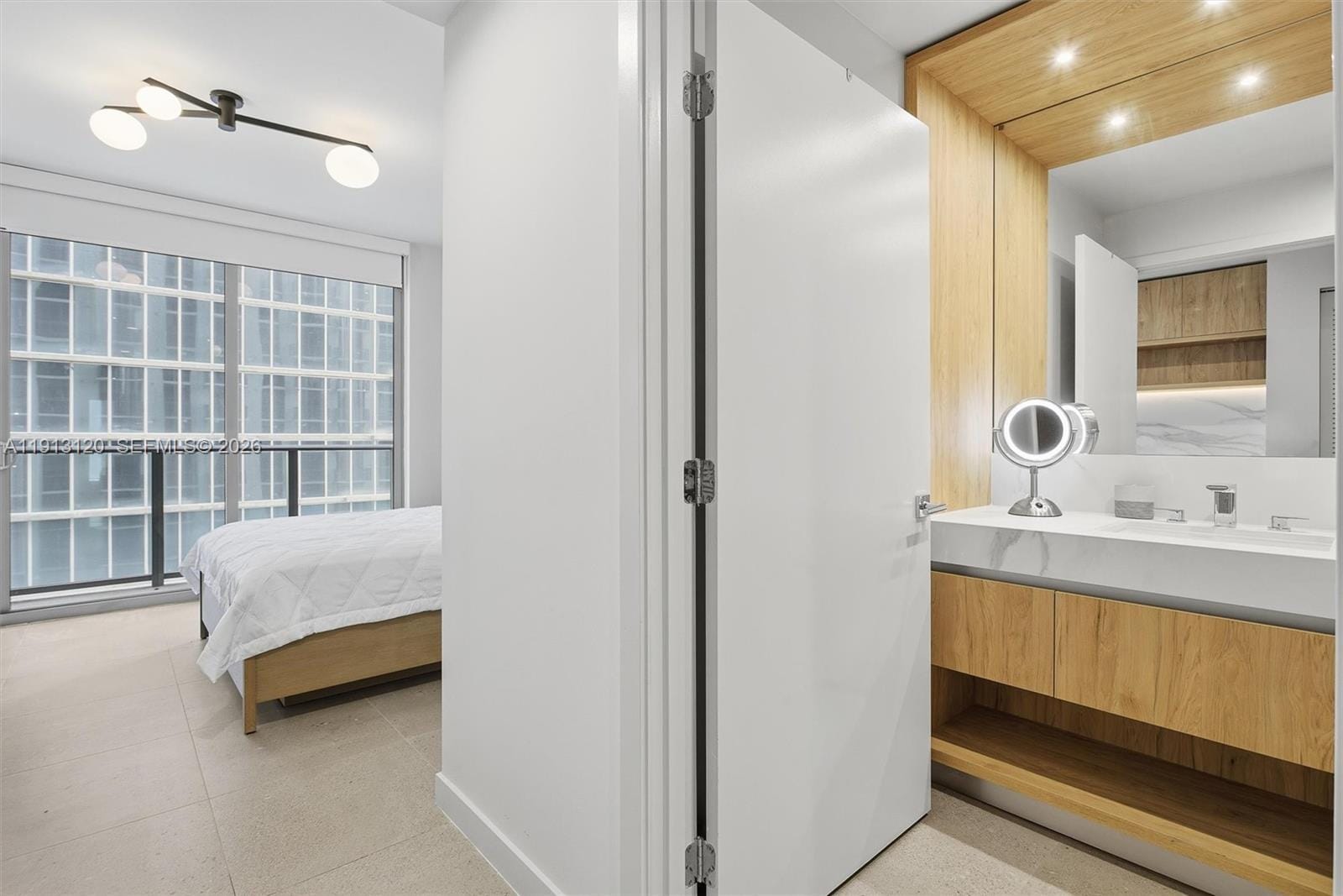 11 NE 6th Street 1906, Miami, FL 33132 photo 16