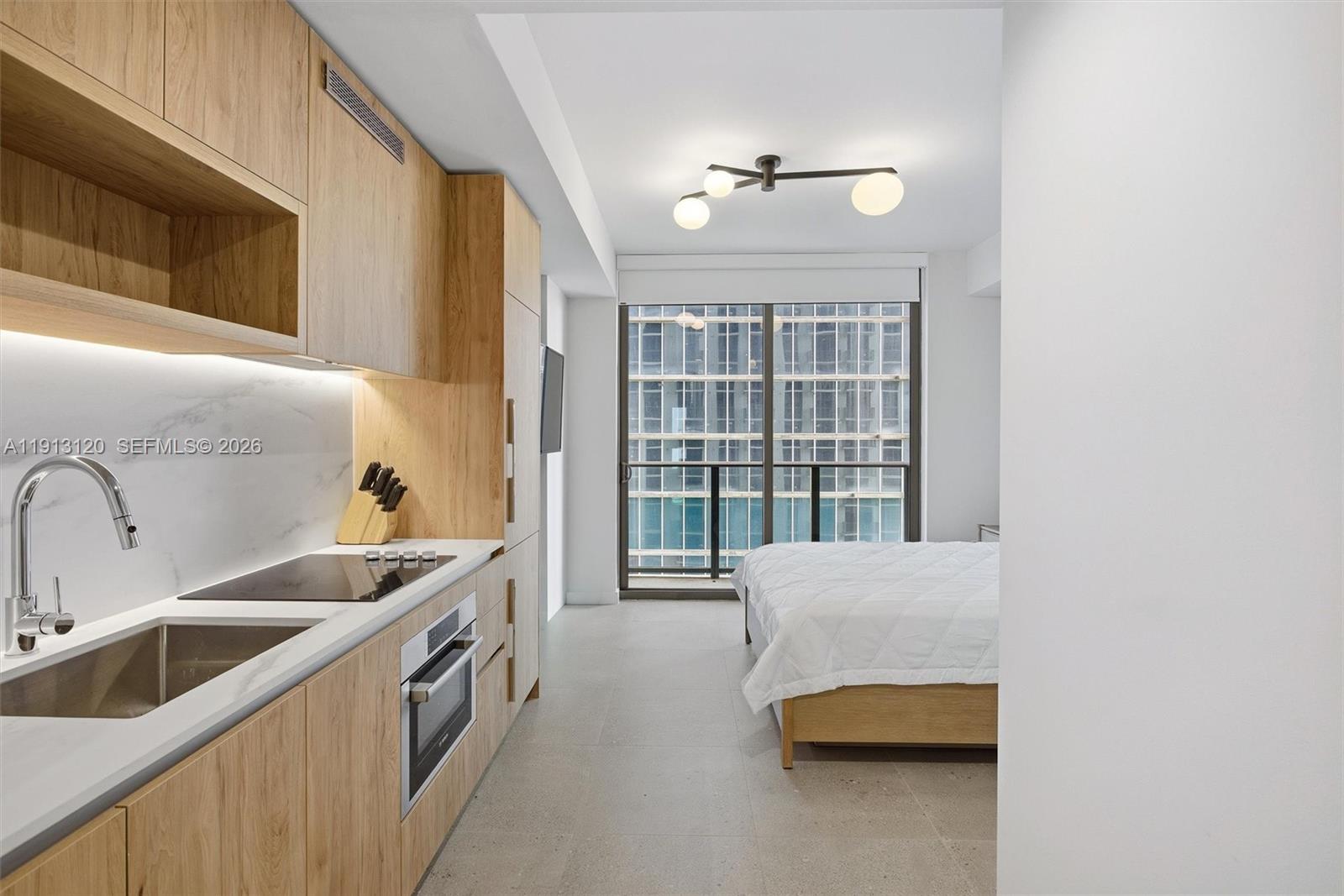 11 NE 6th Street 1906, Miami, FL 33132, Miami