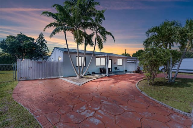 10120 SW 38th Terrace, sold in Rich Heights, Miami, FL