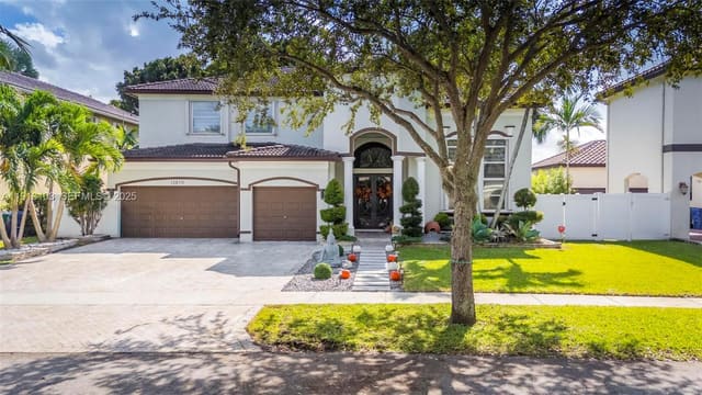 12870 SW 24th Street, sold in Pod 2 At Monarch Lakes, Miramar, FL