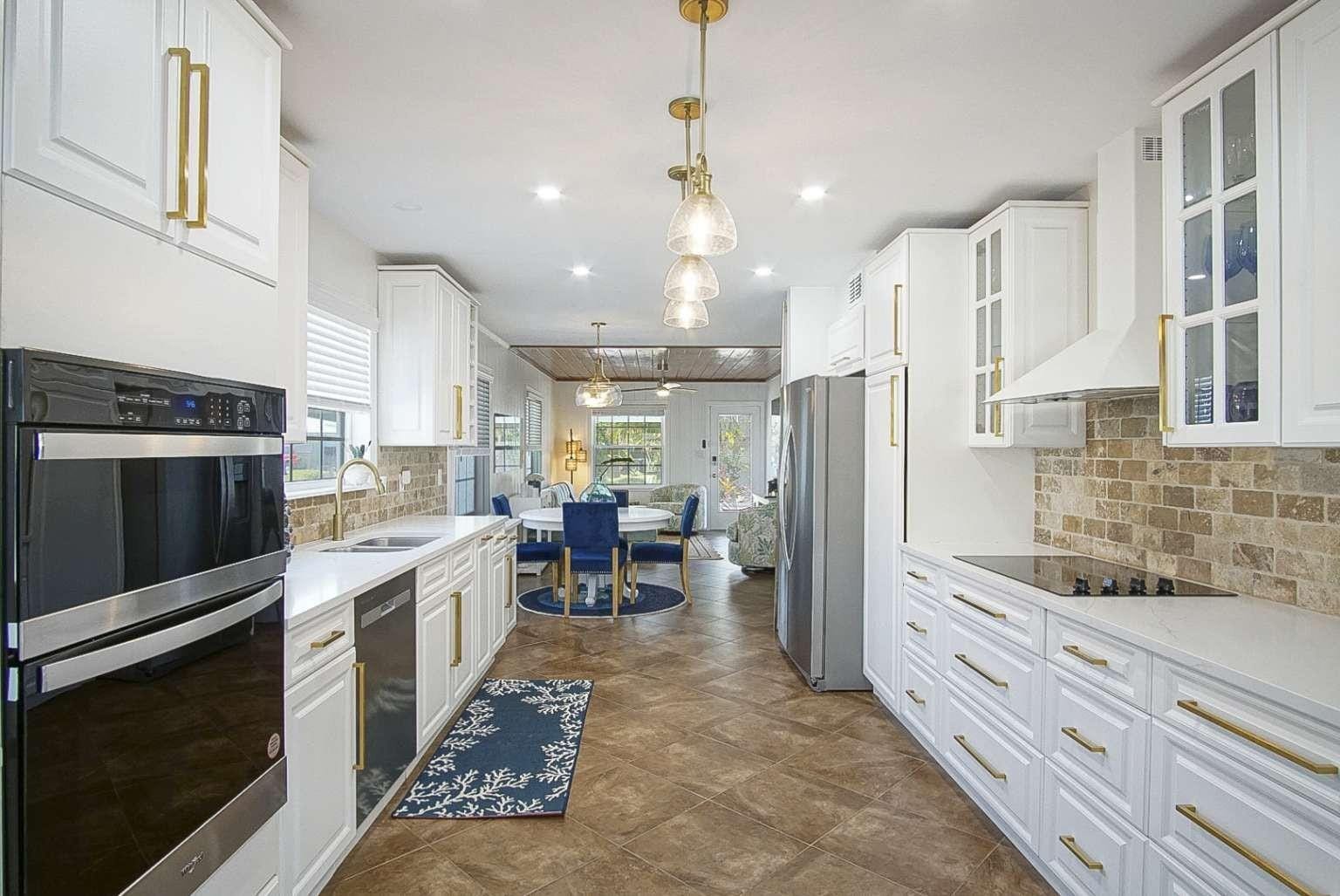 307 Granada Street — photo 9