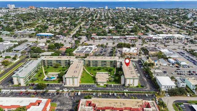 810 SE 7th Street 306, sold in Hampton Gardens 2 Condo, Deerfield Beach, FL