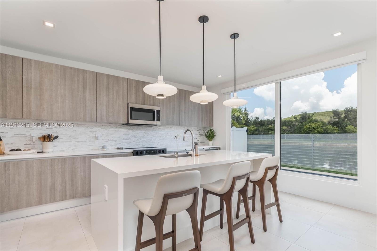 6745 NW 103rd Avenue, Doral, FL 33178 photo 16