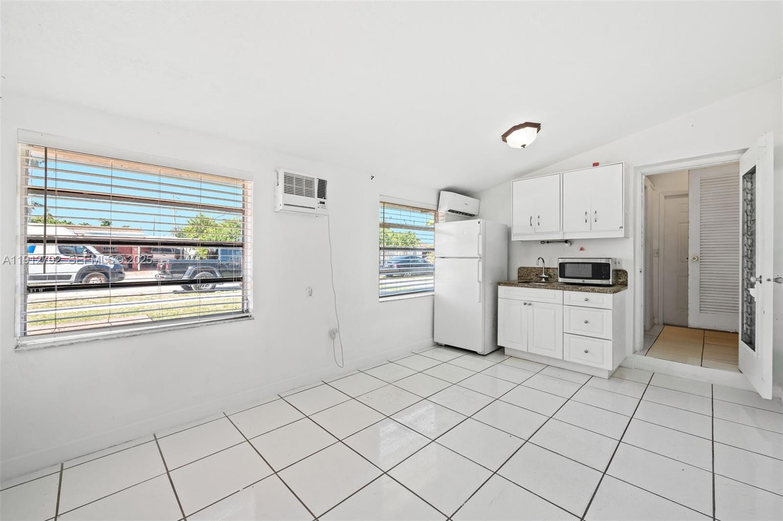 5355 W 5th Lane, Hialeah, FL 33012 photo 15