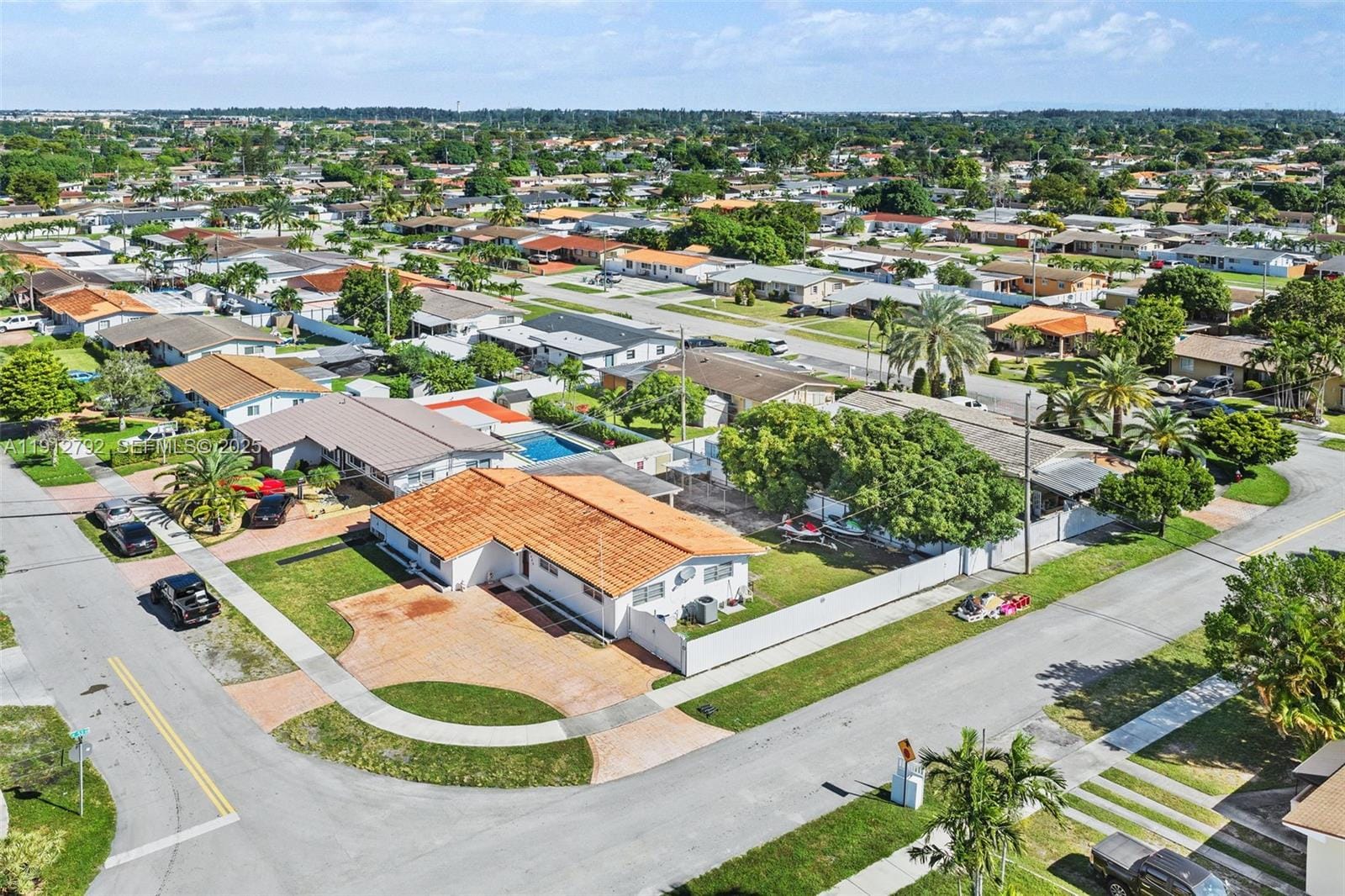 5355 W 5th Lane, Hialeah, FL 33012 photo 4