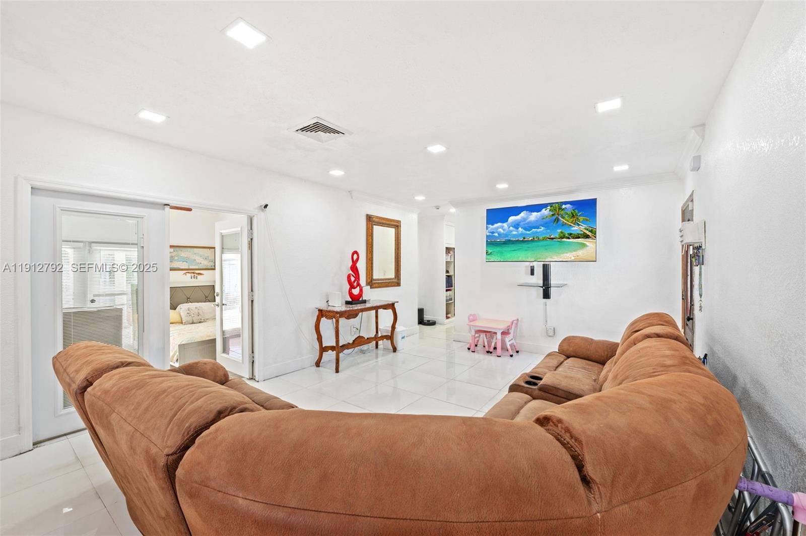 5355 W 5th Lane, Hialeah, FL 33012 photo 8