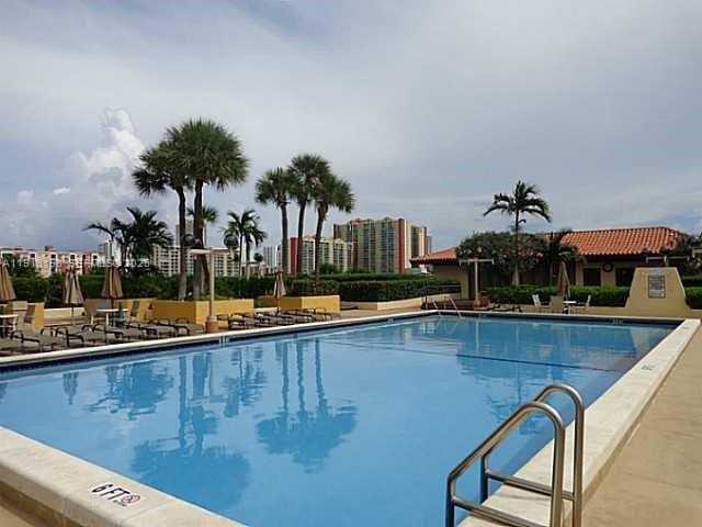 290 174th Street M10, Sunny Isles Beach, FL 33160 photo 22