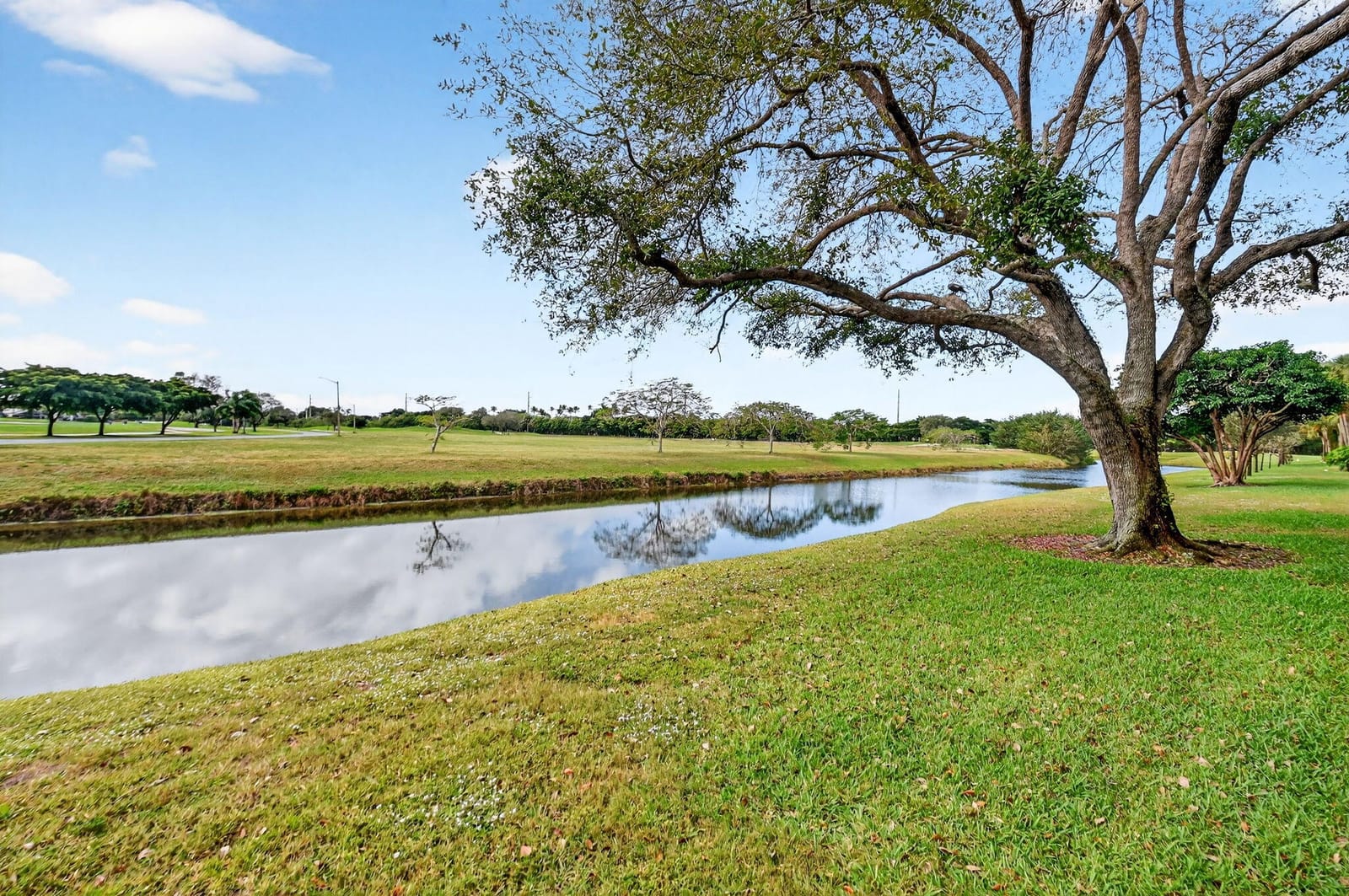 11281 Aspen Glen Drive 104, Boynton Beach, FL 33437 photo 15
