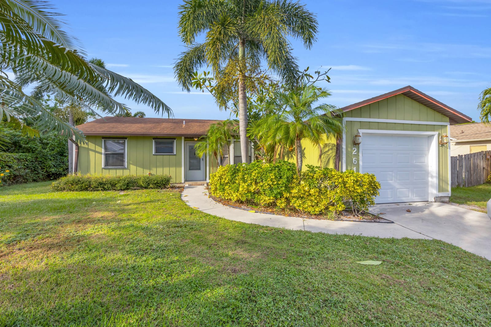 261 SW Chelsea Terrace, Port St. Lucie, FL 34984