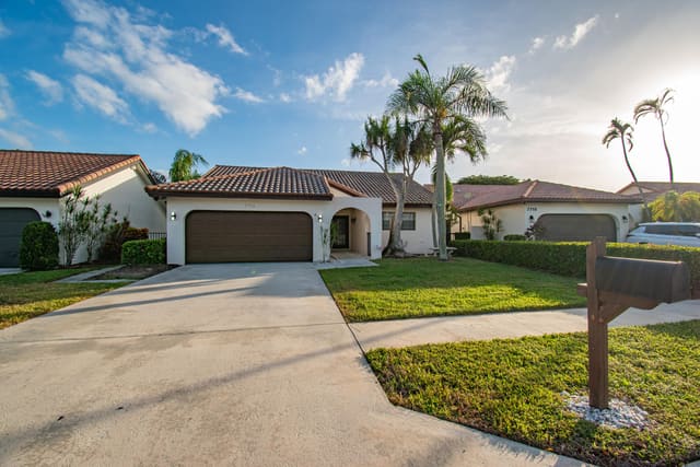 7706 Solimar Circle, sold in Boca Del Mar, Boca Raton, FL