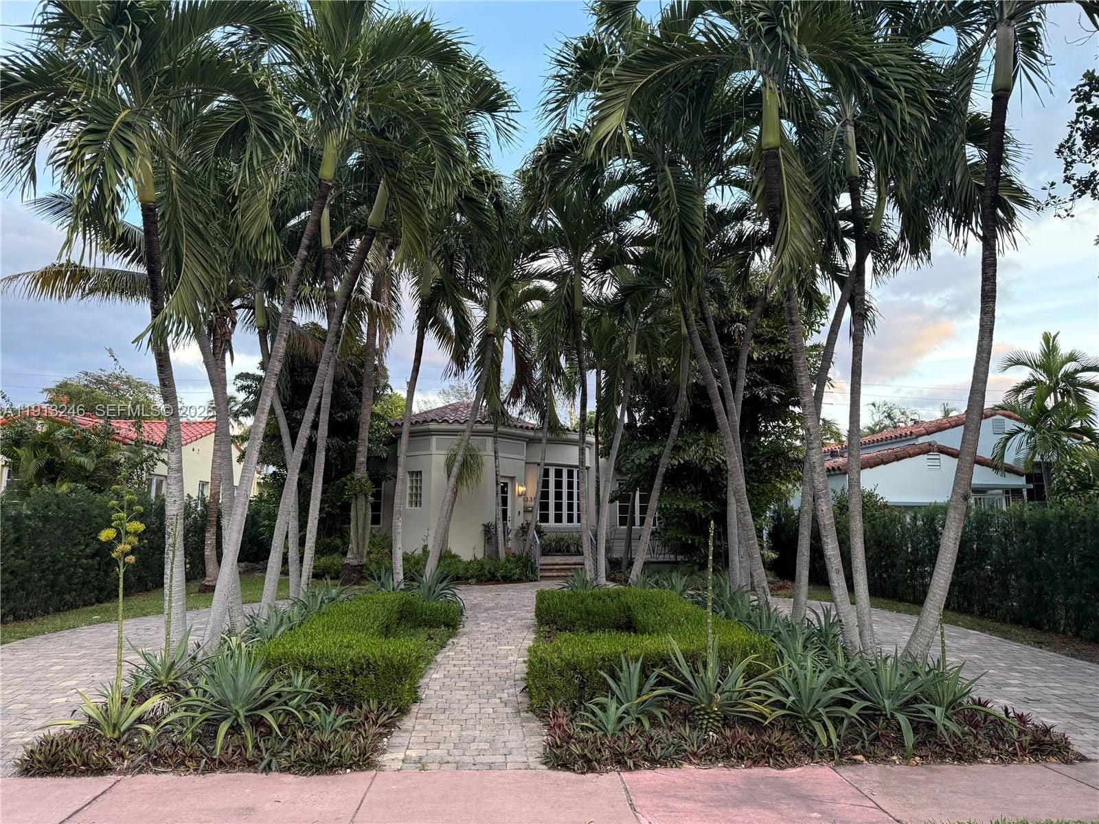 1335 Lenox Avenue, Miami Beach, FL 33139 photo 2