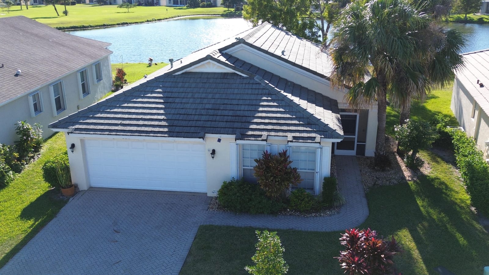 532 SW Indian Key Drive — photo 2