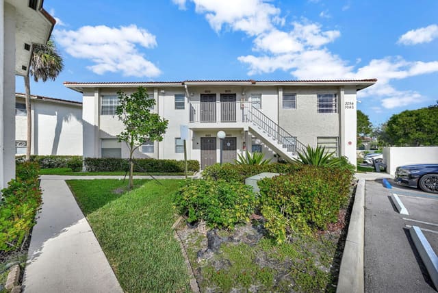 3260 Coral Ridge Drive 3260, sold in Victoria Square, Coral Springs, FL