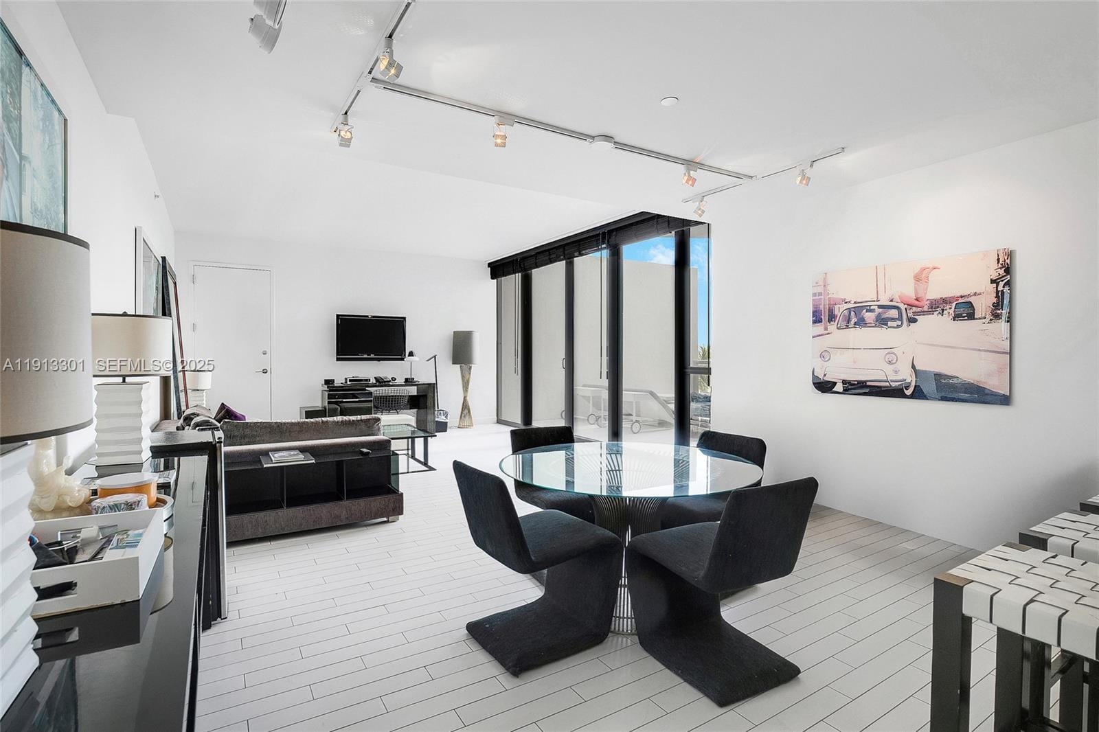2201 Collins Avenue 431, Miami Beach, FL 33139 photo 2