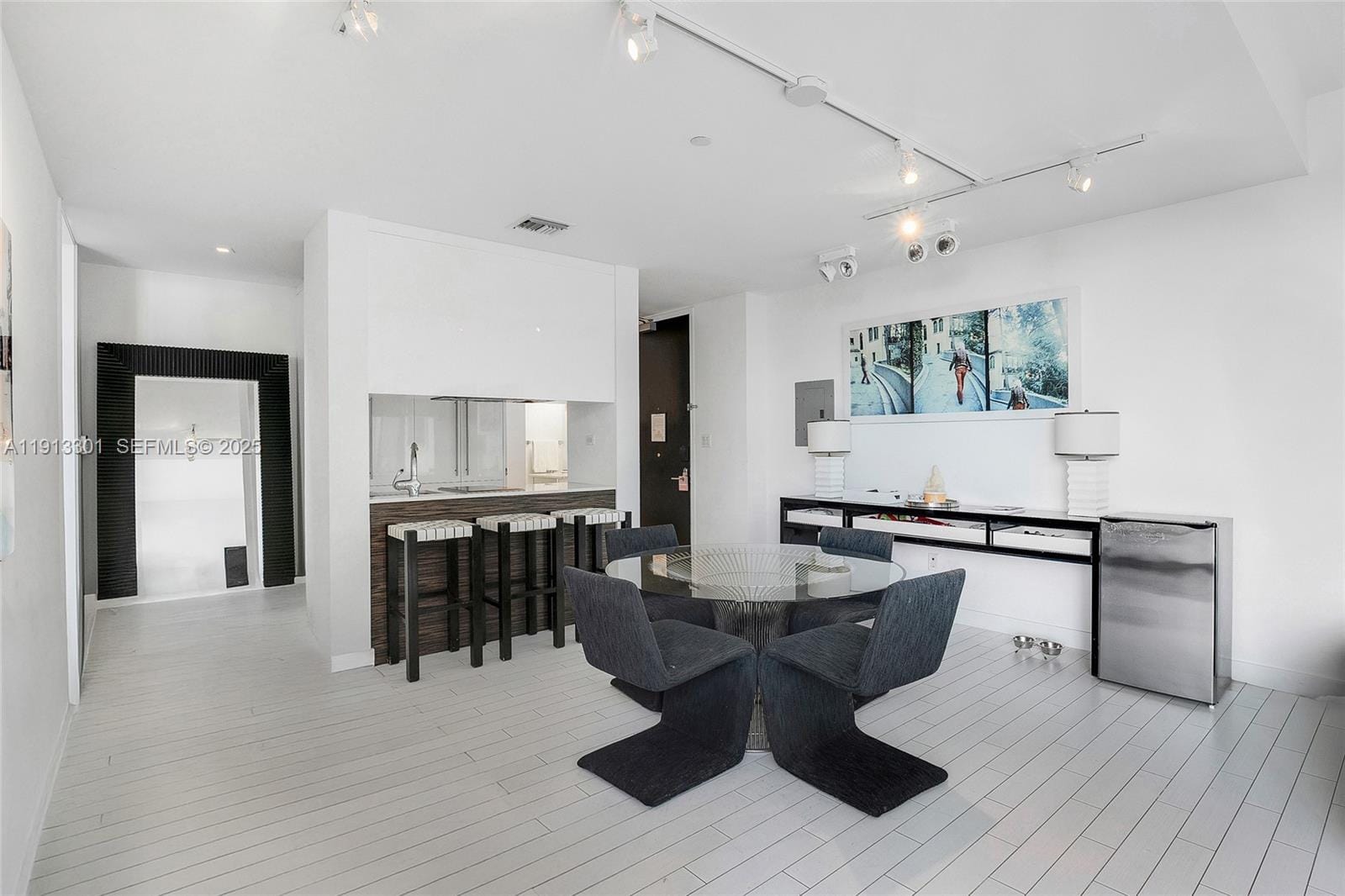 2201 Collins Avenue 431, Miami Beach, FL 33139 photo 5