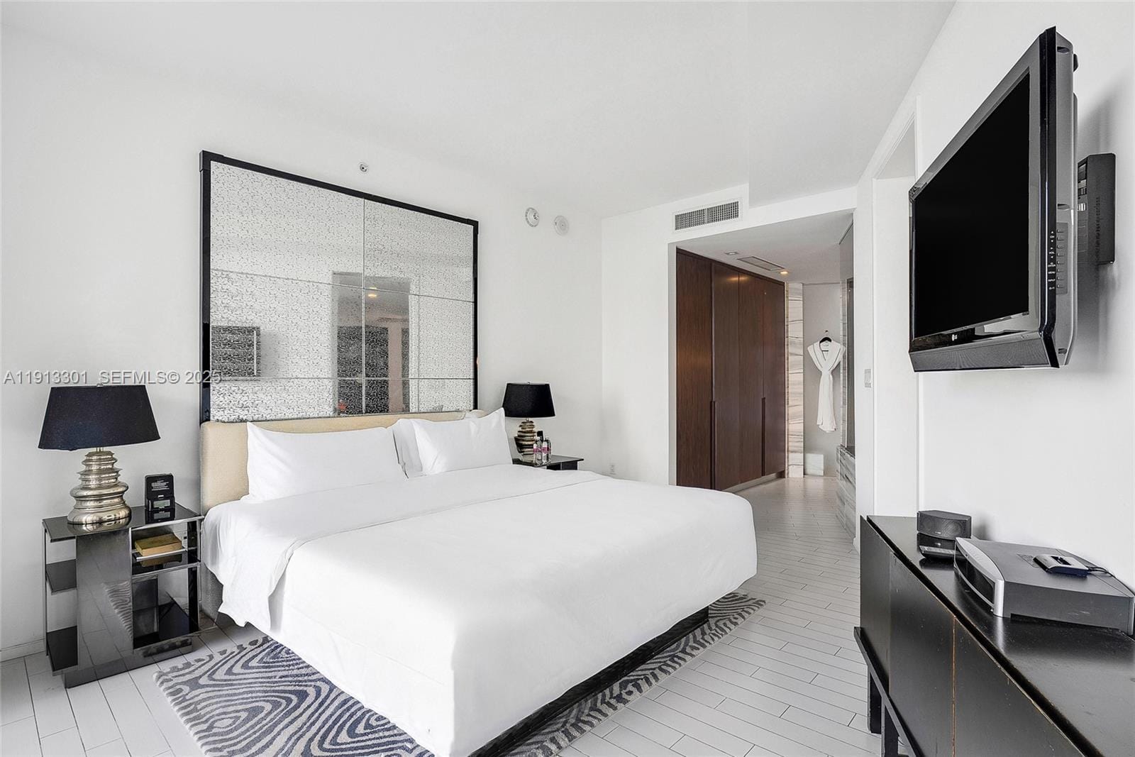 2201 Collins Avenue 431, Miami Beach, FL 33139 photo 10