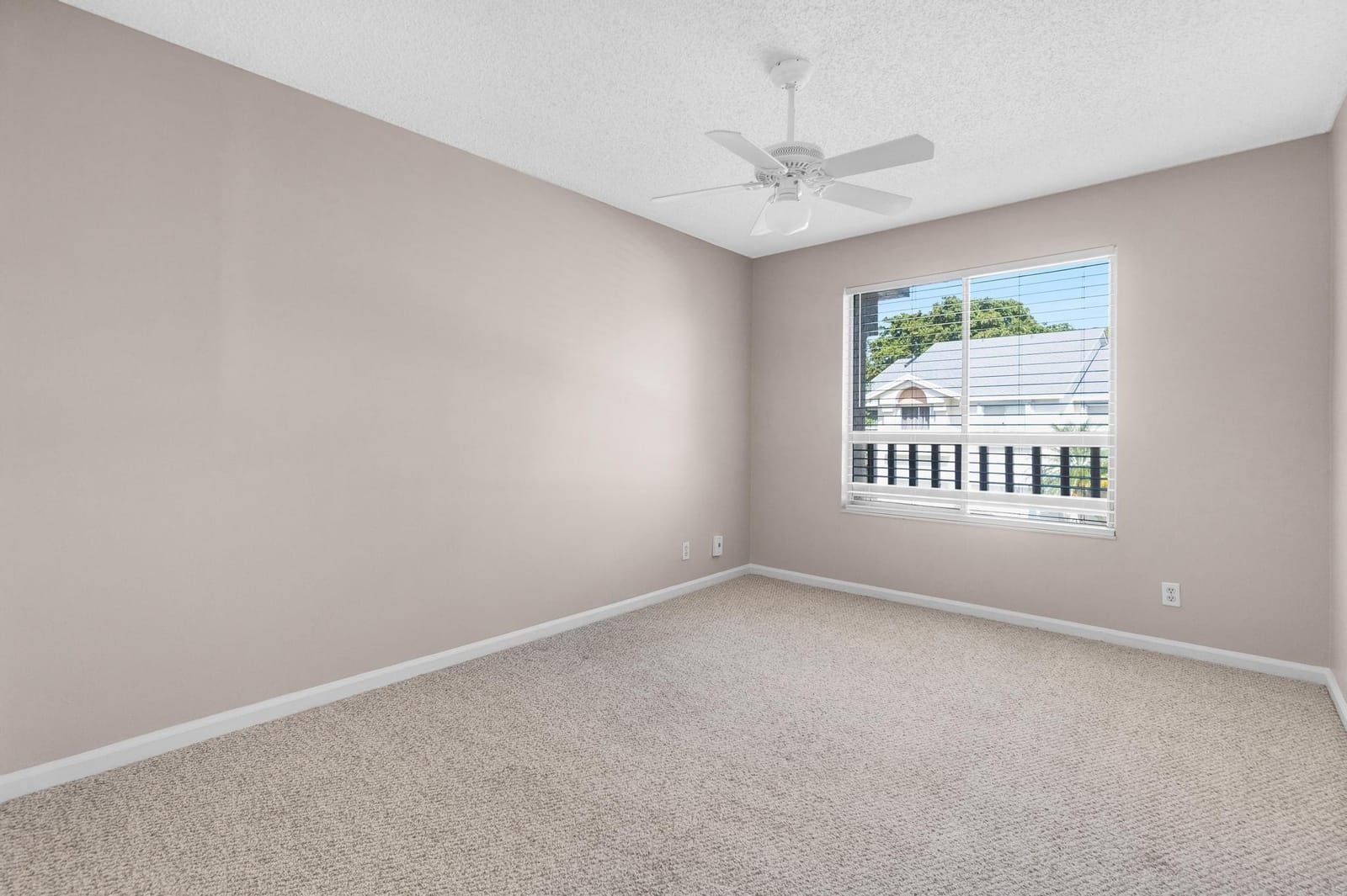 1916 Discovery Circle 1916, Deerfield Beach, FL 33442 photo 18