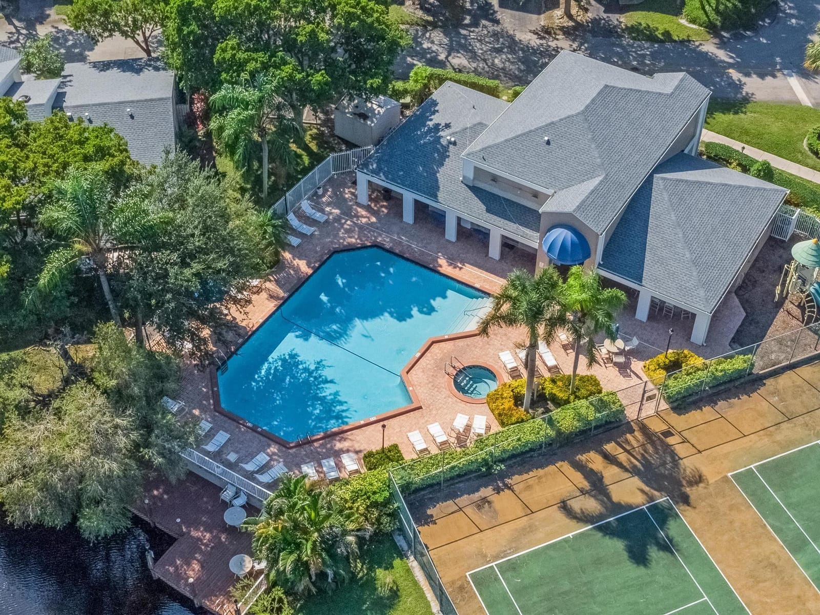 1916 Discovery Circle 1916, Deerfield Beach, FL 33442 photo 27