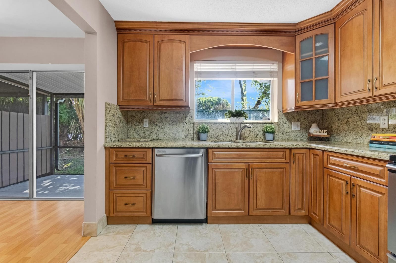 1916 Discovery Circle 1916, Deerfield Beach, FL 33442 photo 5
