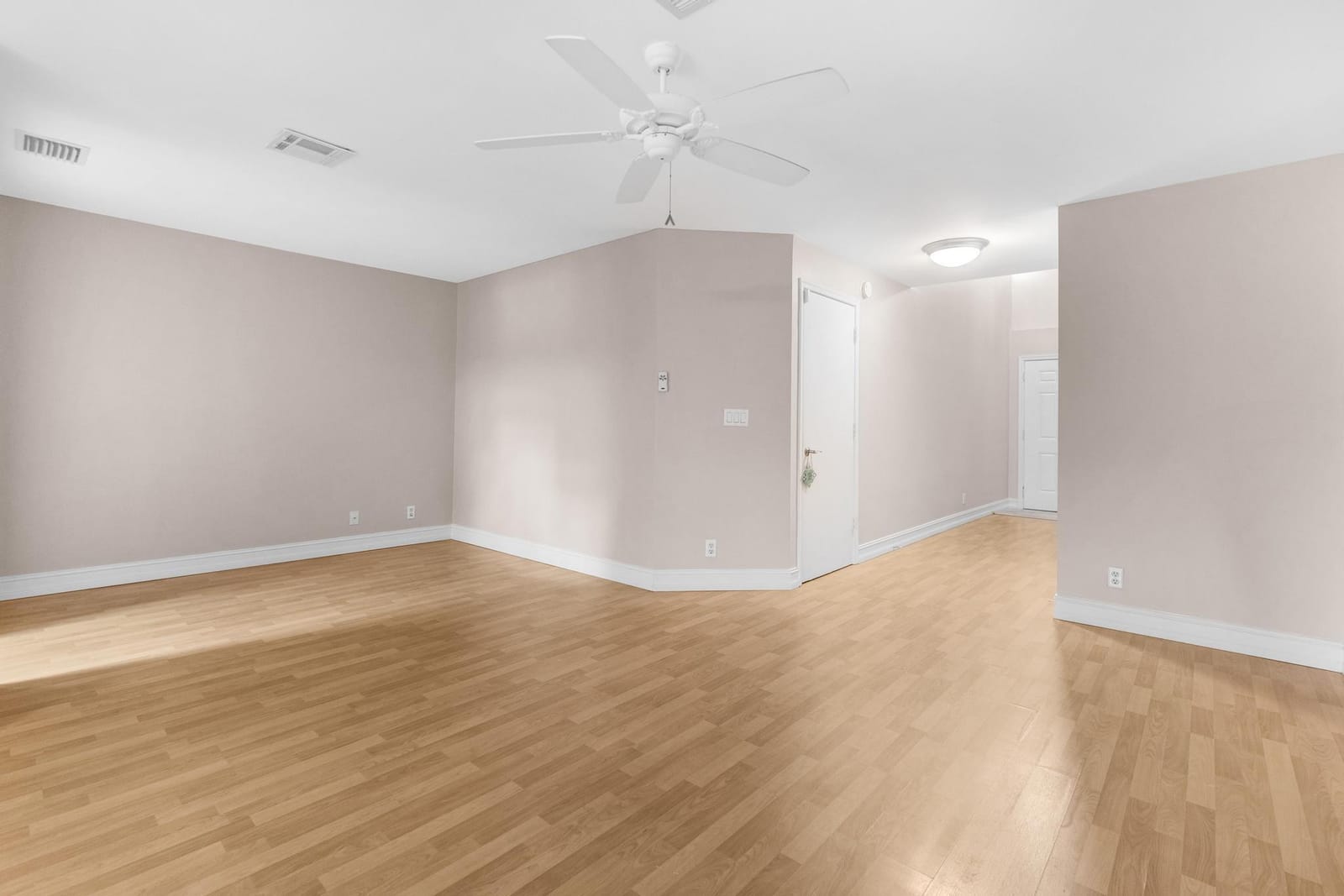 1916 Discovery Circle 1916, Deerfield Beach, FL 33442 photo 10