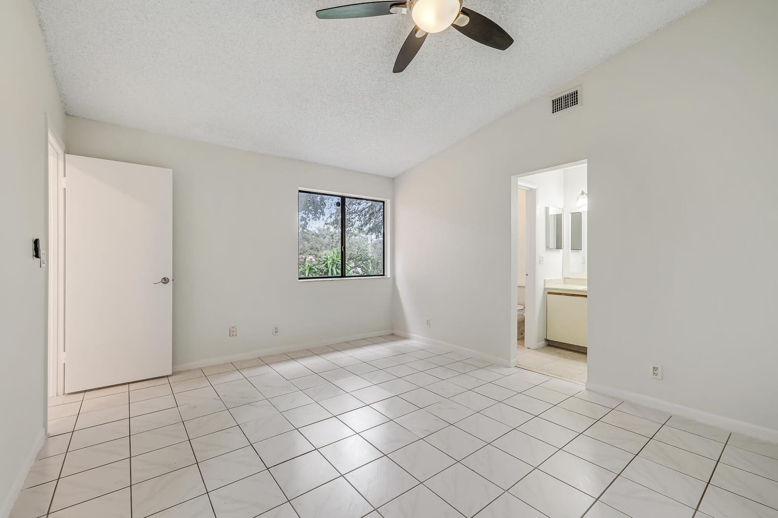 8017 NW 71st Court, Tamarac, FL 33321 photo 27