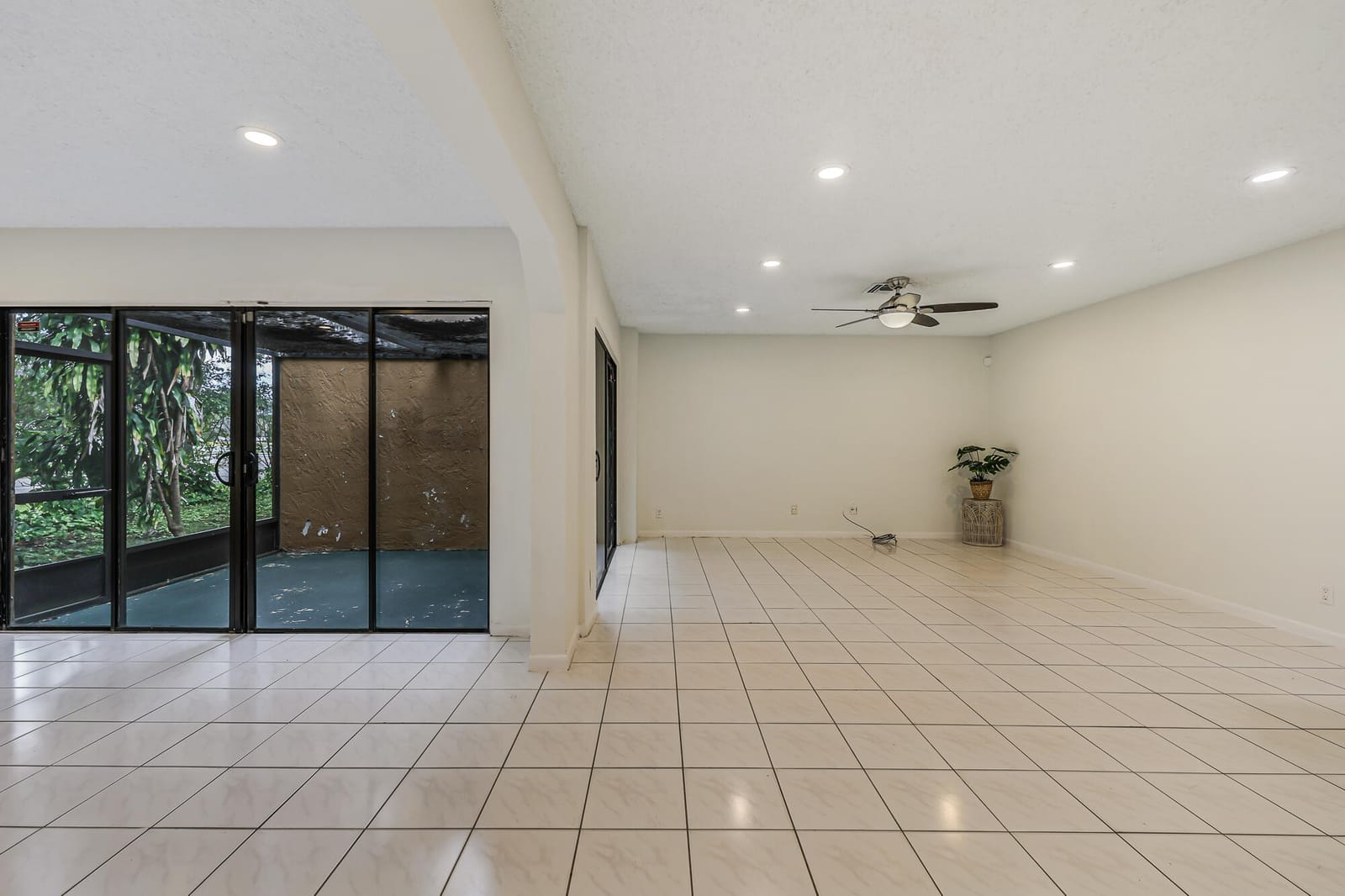 8017 NW 71st Court — photo 9