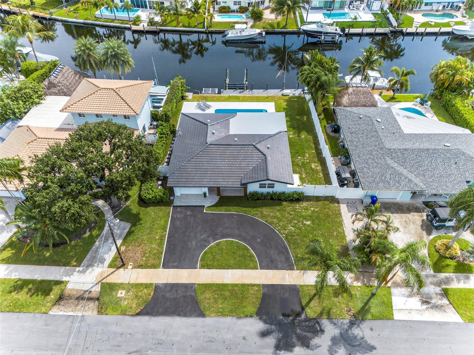 230 SE 3rd Avenue, Pompano Beach, FL 33060