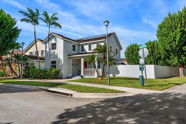 14027 SW 274th Terrace, Homestead, FL 33032
