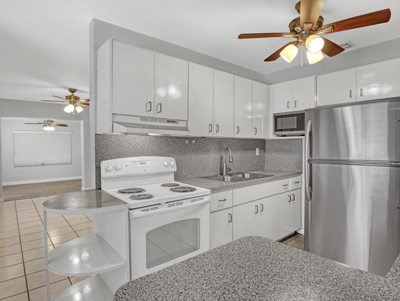1031 NW 23rd Way — photo 12