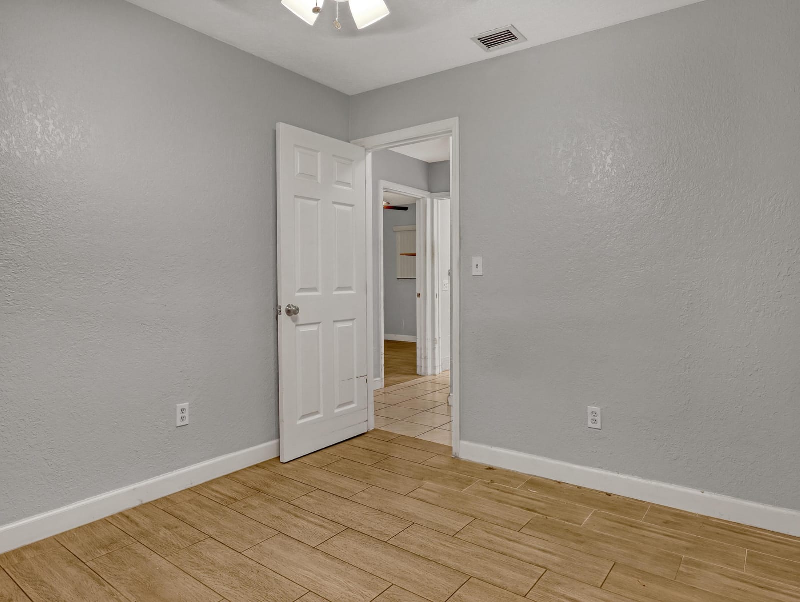 1031 NW 23rd Way, Fort Lauderdale, FL 33311 photo 18