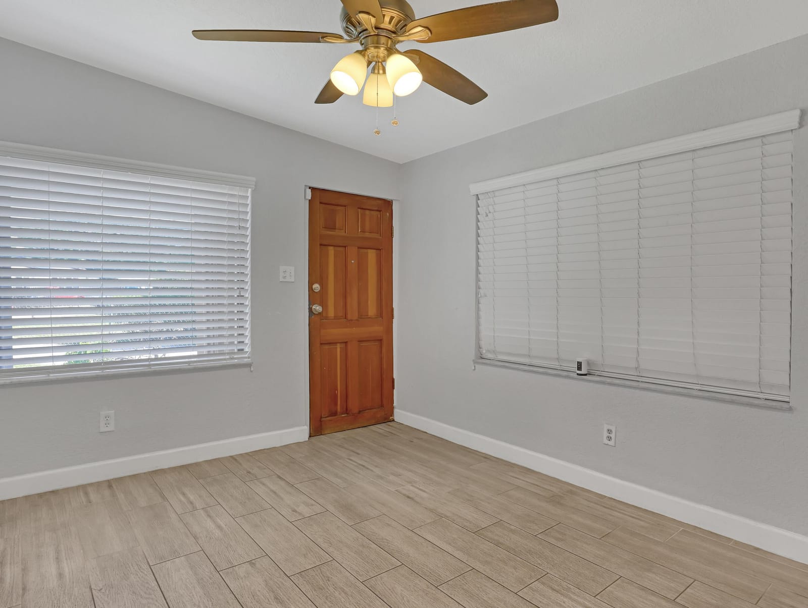 1031 NW 23rd Way — photo 6