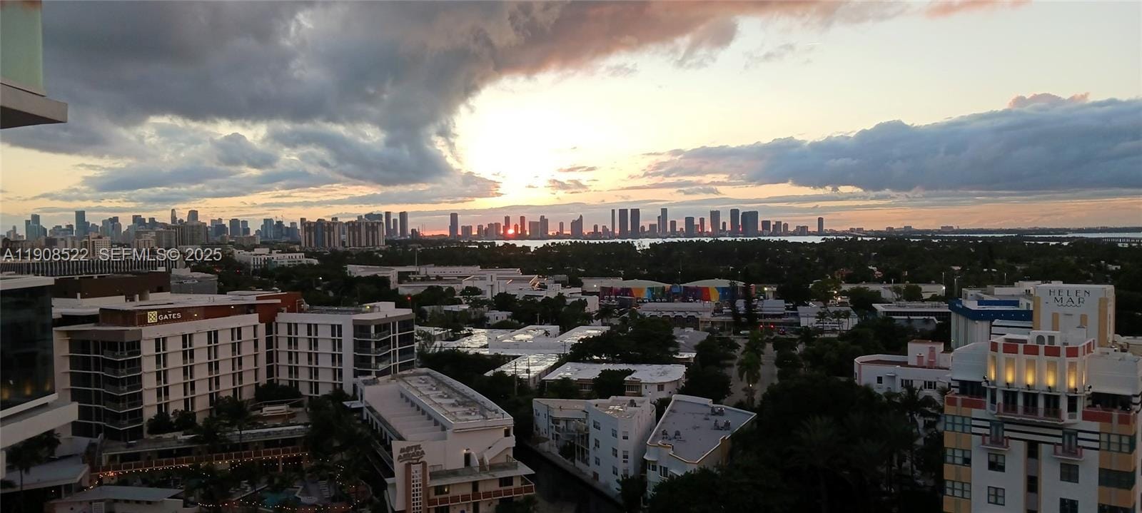 2401 Collins Avenue 1708 — photo 2