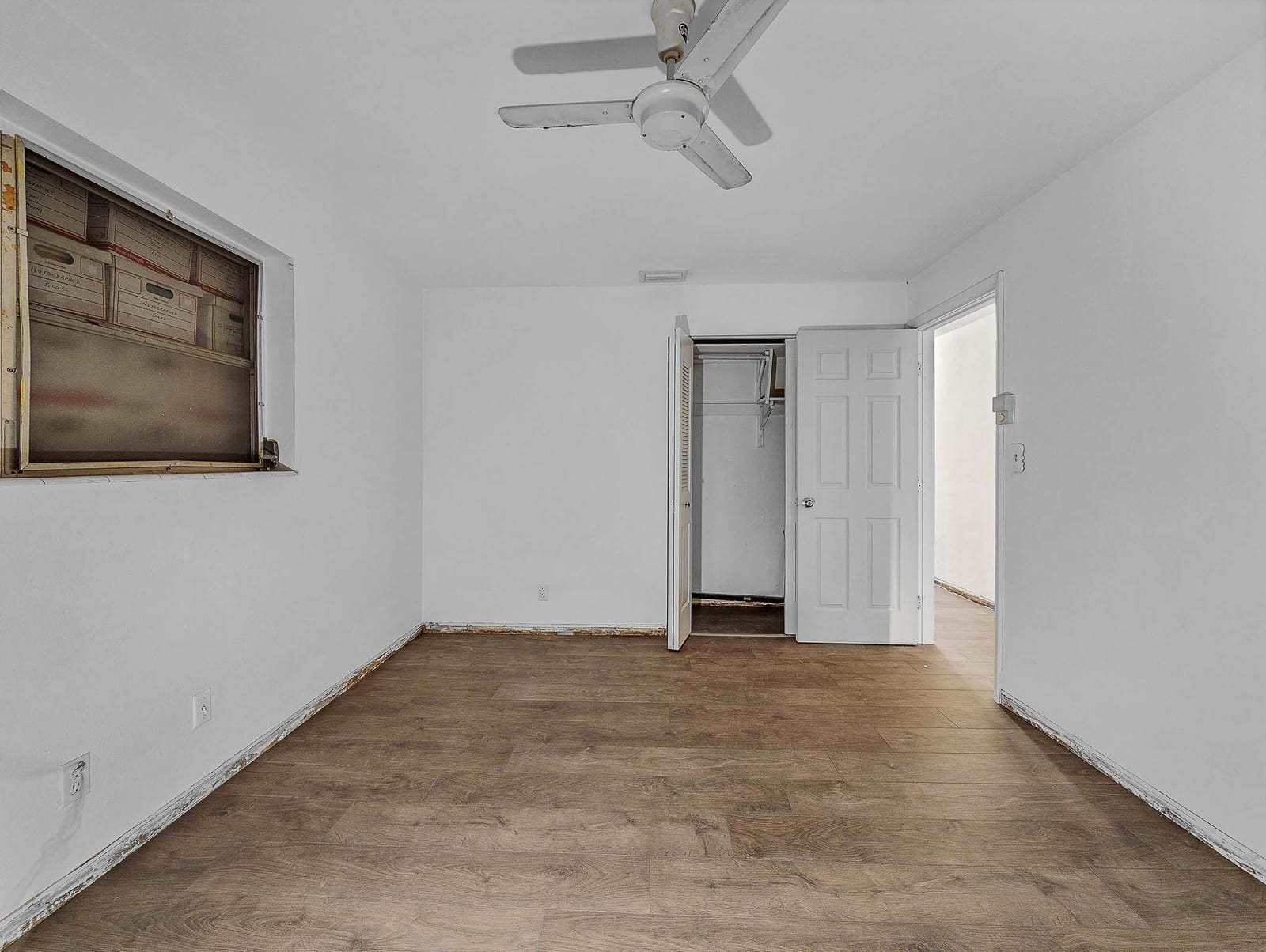 5811 NE 1 Terrace, Oakland Park, FL 33334 photo 16