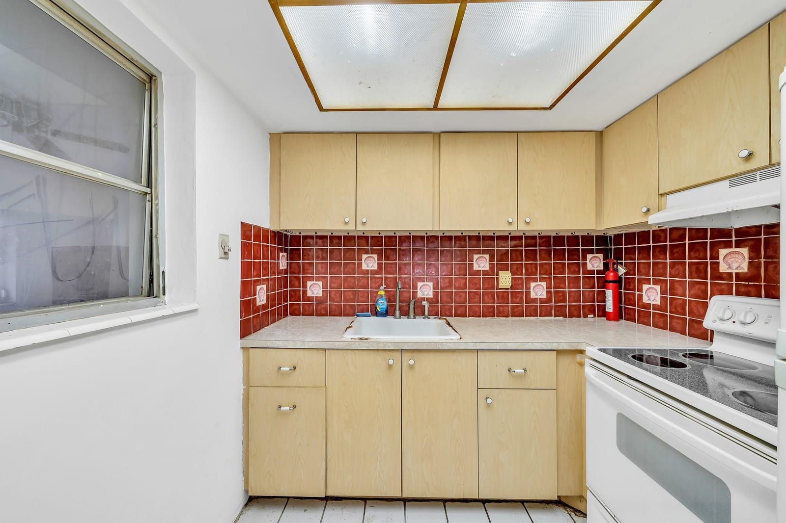 5811 NE 1 Terrace — photo 10