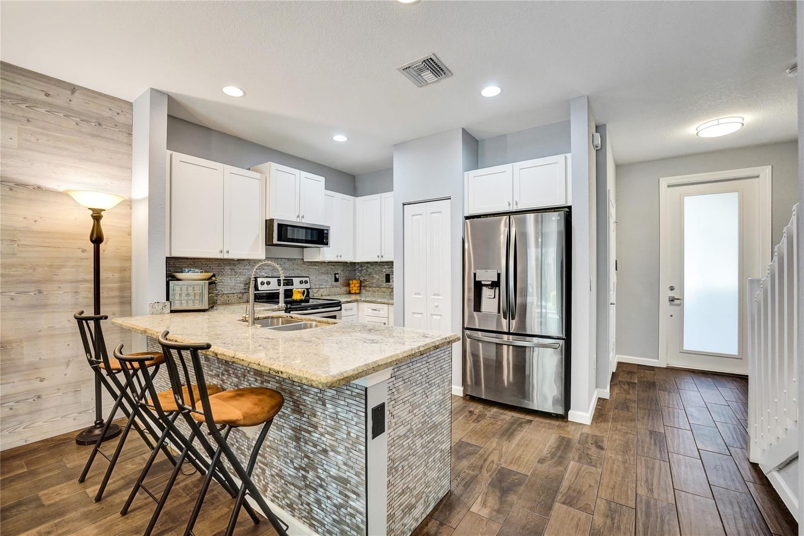 4228 N Dixie Highway 106, Oakland Park, FL 33334 photo 12